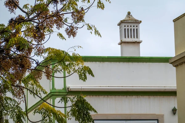 Vista Cercana Arquitectura Tradicional Típica Las Chimeneas Del Algarve —  Fotos de Stock