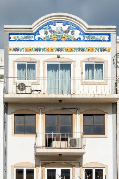 Typisk Arkitektur Algarve Rustika Byggnader Med Intrikata Mönster Platåer — Stockfoto