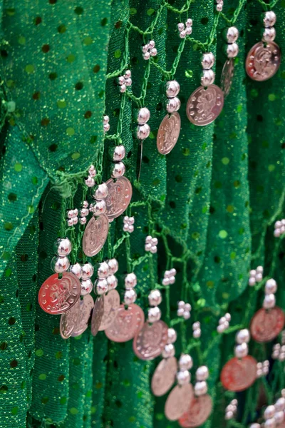 Close Bekijk Detail Van Een Buik Danser Groene Jurk — Stockfoto