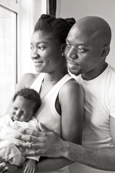 Familia nigeriana negra joven Imagen de stock