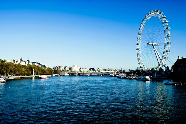 London Eye and River Tâmisa — Fotografia de Stock