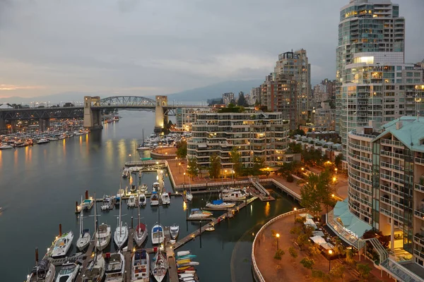 Night View Vancouver Yacht Club — ストック写真