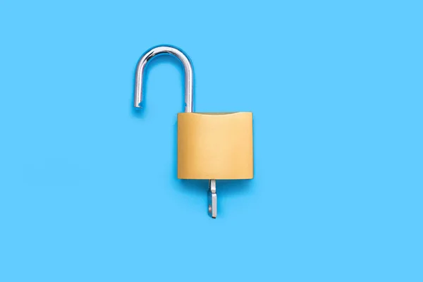 Opened Padlock Key Blue Background Top View Open Gold Colored — Stock Photo, Image