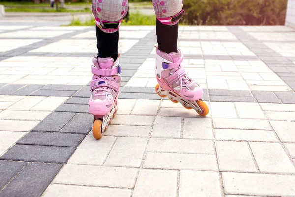Girl Rides Pink Roller Skates View Her Legs Part Body — Foto de Stock
