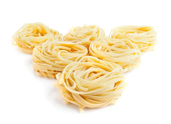 Tagliatelle italiano isolado no branco — Fotografia de Stock