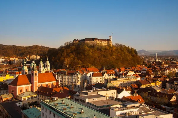 Ljubljana, huvudstad i Slovenien. — Stockfoto