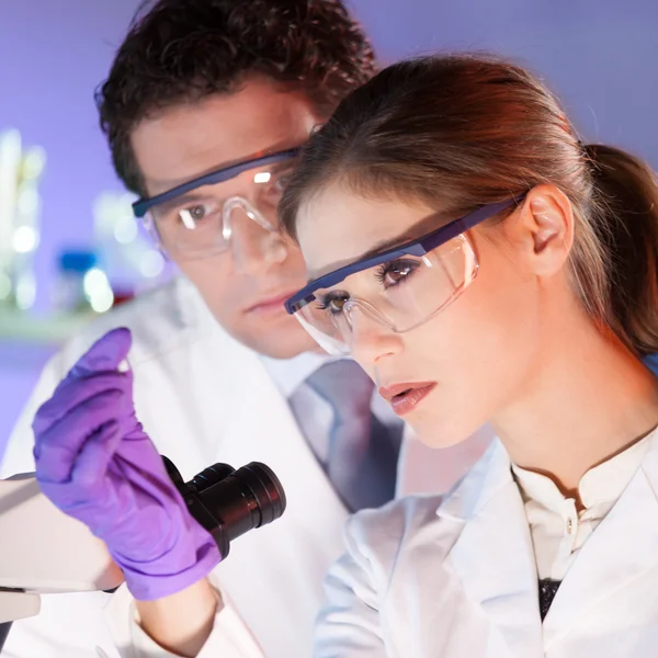 Sağlık uzmanları.