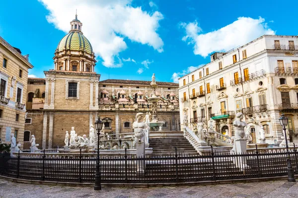 Fontana pretoria i palermo, Sicilien, Italien — Stockfoto
