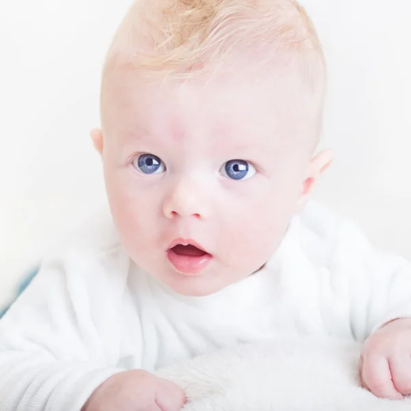 Baby with blue eyes — Stock Photo, Image