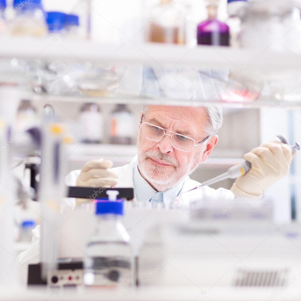 Life scientist researching in the laboratory.