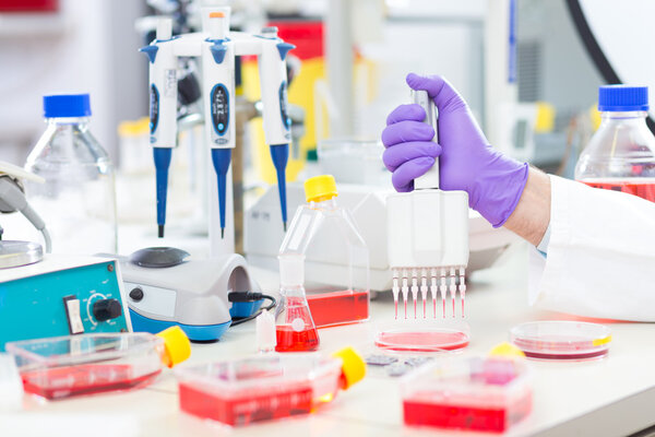 лабораторное оборудование.