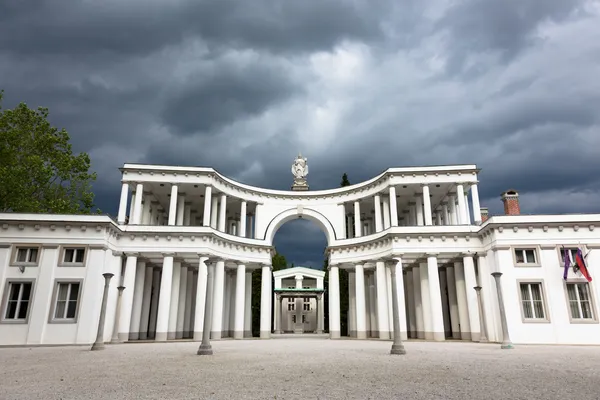 Zale centralkyrkogård, ljubljana, Slovenien扎勒中央公墓，卢布尔雅那斯洛文尼亚. — Stockfoto