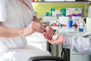 kan grubu tarafından prick testi test.