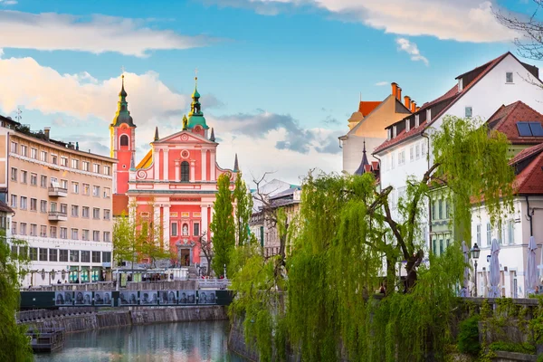 Romantik Ortaçağ ljubljana, Slovenya, Avrupa. — Stok fotoğraf