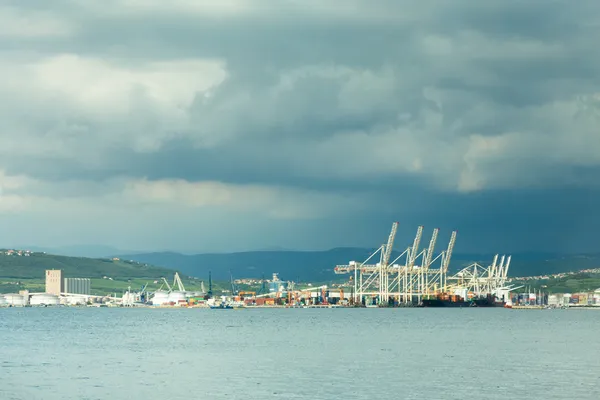 Porto de Koper, Eslovénia, Europa . — Fotografia de Stock