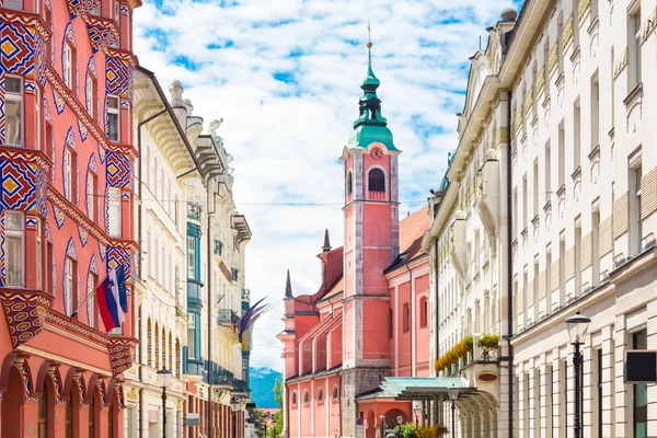 Miklosic ulice v Lublani, Slovinsko. — Stock fotografie