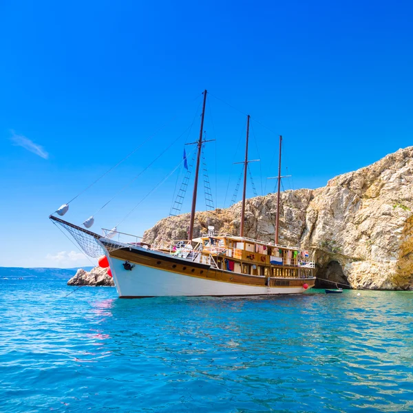 Velero Vintage en bahía . — Foto de Stock