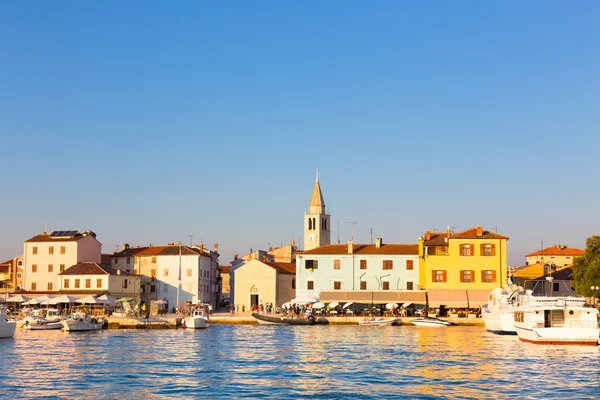 Vista panoramica sul villaggio di Fazana, Croazia . — Foto Stock