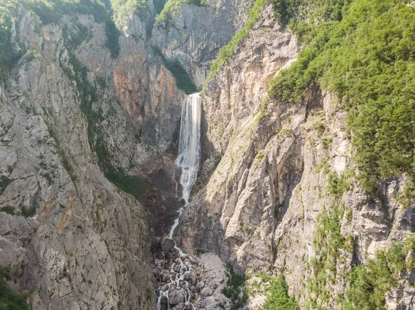 斯洛文尼亚特里格拉夫国家公园的瀑布博卡，欧洲博弗茨 — 图库照片