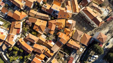 Adriyatik 'in tarihi Krk kasabasının hava manzarası, Krk Adası, Adriyatik Denizi Kvarner Koyu, Hırvatistan ve Avrupa