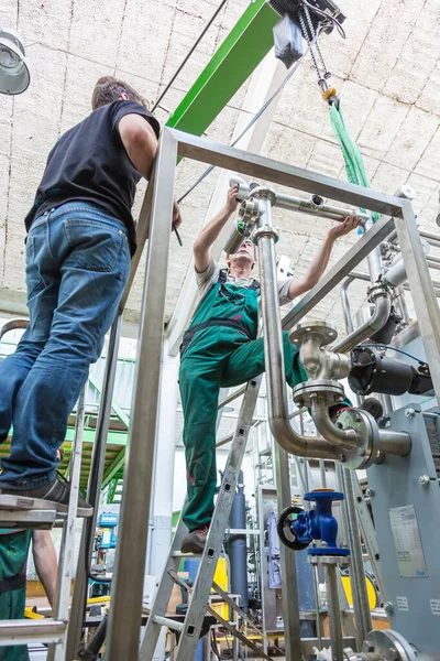 Industrial Worker Mechanical Engineer Designing Measuring Industrial Mechanical Device Being — Stok fotoğraf
