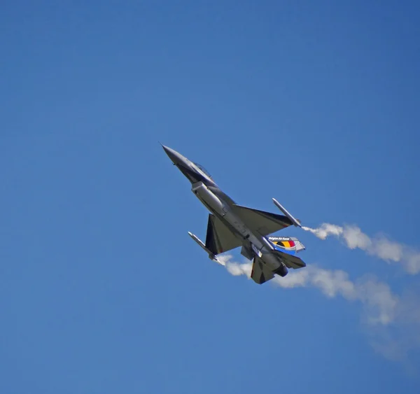 Belgische F16 op een airshow in Frankrijk Stockfoto