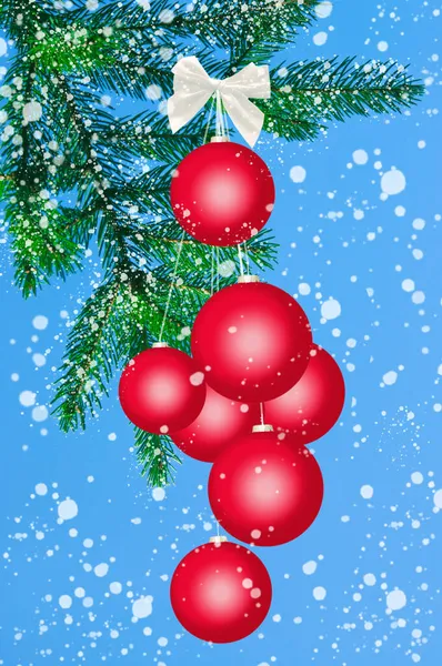 Bolas Rojas Navidad Con Cinta Blanca Fondo Ramas Abeto Copos — Foto de Stock