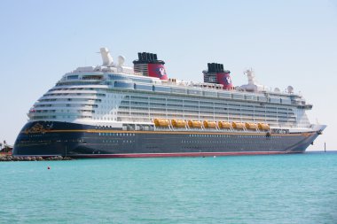 Nassau-Şubat 5: disney dream, yeni bir yolcu gemisi, nassau içinde girer,