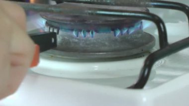 Mutfakta ateş yakıcı