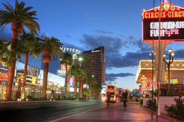 Las vegas, 31 Ocak: las vegas strip üzerinde Ocak 31 gün batımında, — Stok fotoğraf