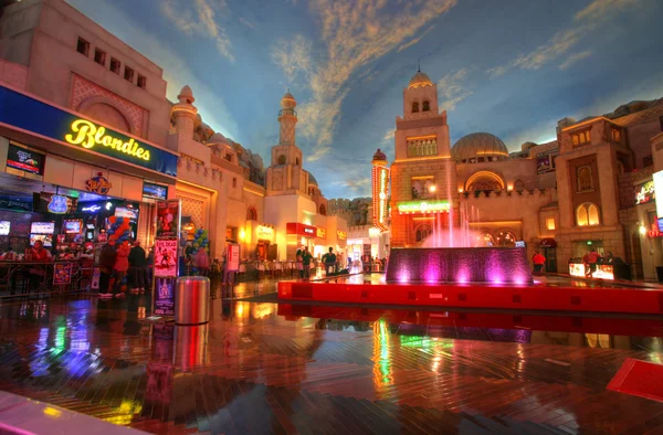 Las vegas - circa 2014: miracle mile winkels in het planet hollywood h — Stockfoto