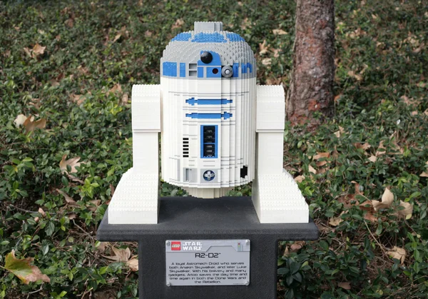 Carlsbad, nas, 6 lutego: star wars r2-d2 minifigurkę z lego b — Zdjęcie stockowe