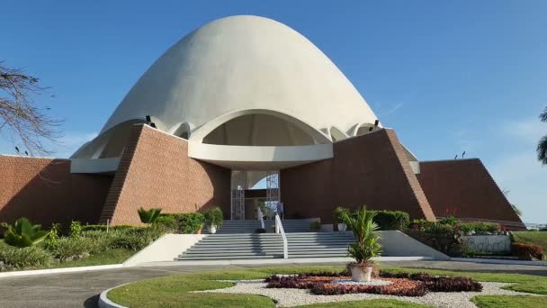 Panama March 2022 Bahai Temple Panama City 这座建筑是拉丁美洲第一座巴哈寺 巴哈信仰是一种鼓励世界和平与团结的宗教 — 图库视频影像