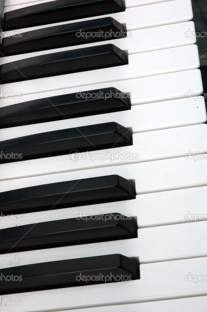 Shape and pattern of piano keys