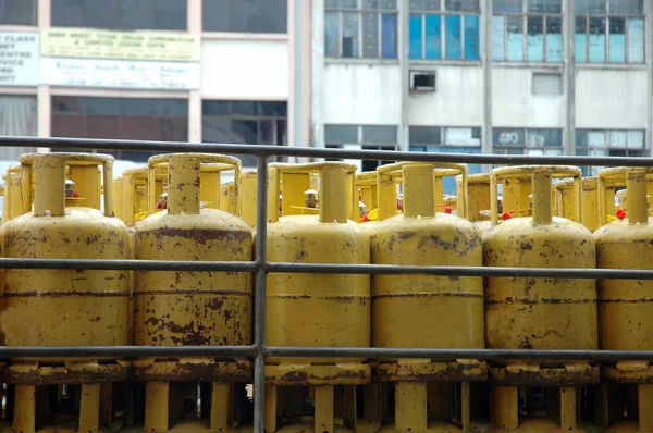 Sarı kullanılan gaz tüpleri