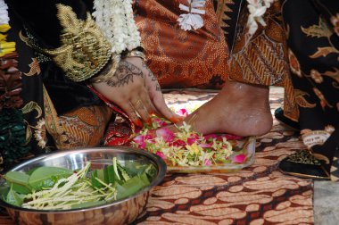 Indonesian traditional Javanese wedding ceremony clipart