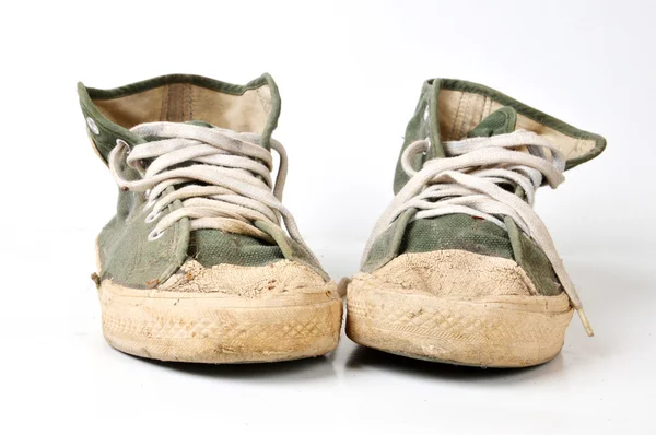 Eski kullanılan yeşil Ayakkabı — Stok fotoğraf