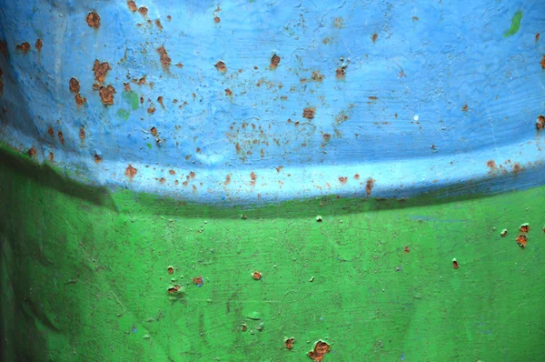 Yeşil ve mavi paslı demir plaka — Stok fotoğraf