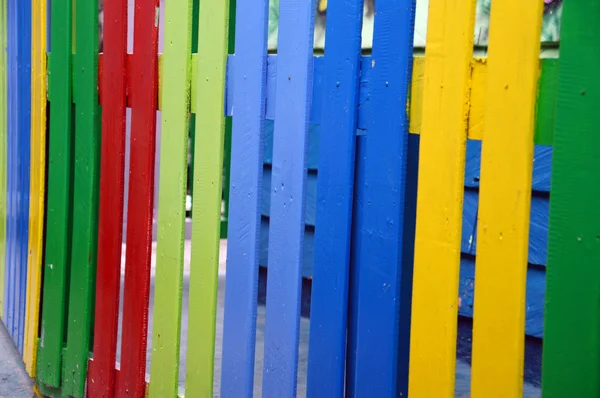 Colorful wooden fence — Stock Photo, Image