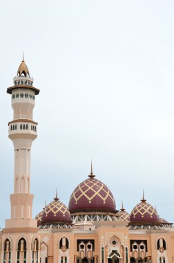 Cami baitul izzah tarakan, Endonezya