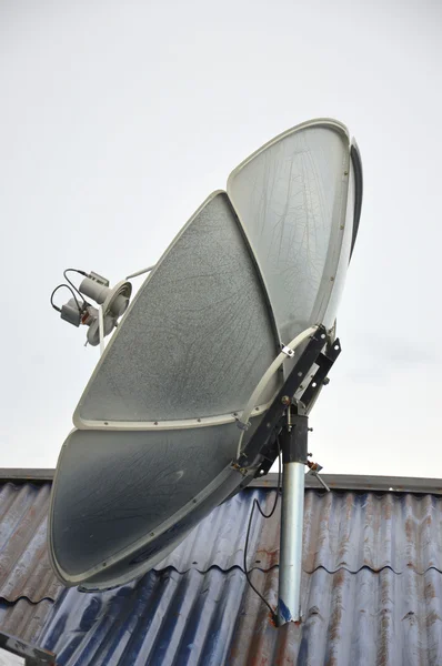 Parabolic antenna — Stock Photo, Image