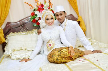 Endonezya gelin çiftler