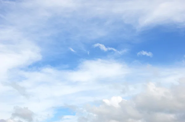 White clouds — Stock Photo, Image