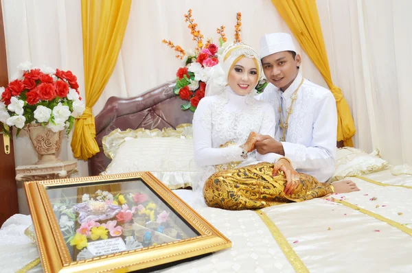 Indonesia novias parejas — Foto de Stock