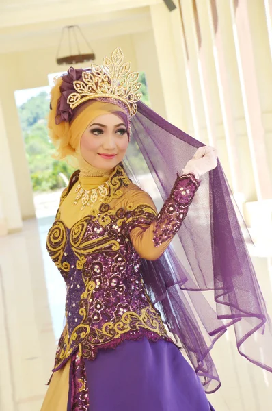 Indonesian bride — Stock Photo, Image