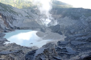 tangkuban perahu dağ