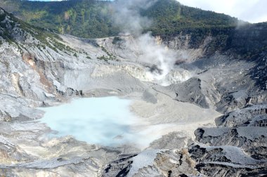 tangkuban perahu dağ