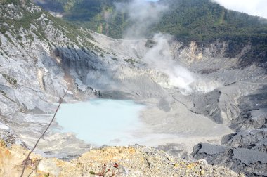 tangkuban perahu dağ