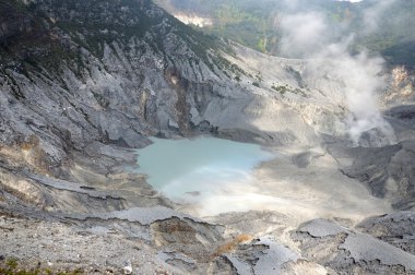 tangkuban perahu dağ