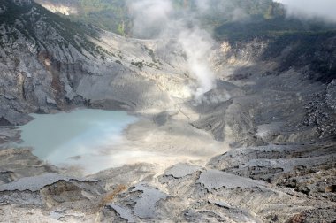 tangkuban perahu dağ